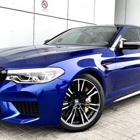193 BMW M5 F90 Competition синій оренда - авто на весілля у Києві - портфоліо 1