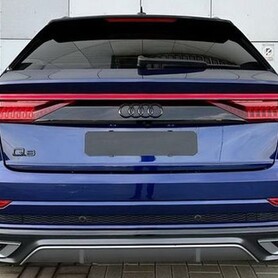 307 Позашляховик Audi Q8 синій - авто на весілля у Києві - портфоліо 5