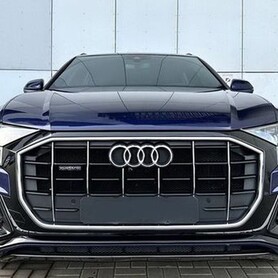 307 Позашляховик Audi Q8 синій - авто на весілля у Києві - портфоліо 3