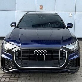 307 Позашляховик Audi Q8 синій - авто на весілля у Києві - портфоліо 2