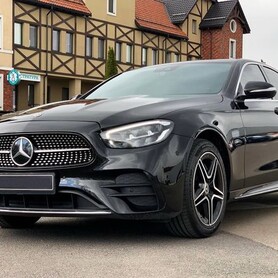 344 Mercedes-Benz E-class EQ W213 чорний HIBRYD - авто на весілля у Києві - портфоліо 4