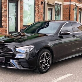 344 Mercedes-Benz E-class EQ W213 чорний HIBRYD - авто на весілля у Києві - портфоліо 5