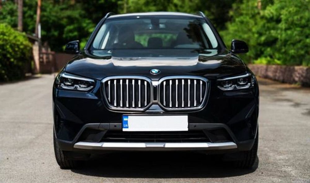036 BMW X3 чорний позашляховик на прокат 