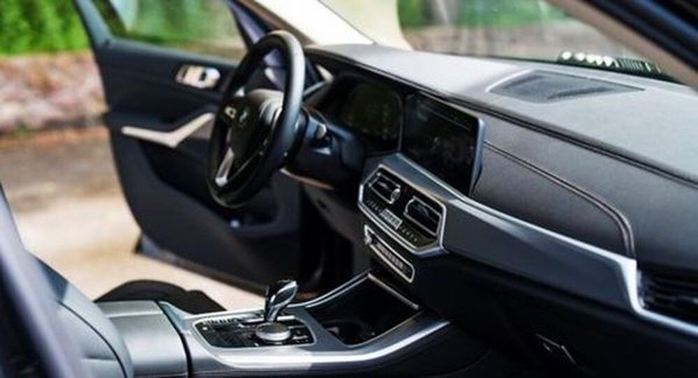 040 BMW X5 чорний позашляховик оренда 
