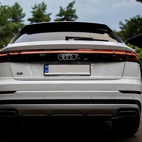 041 Позашляховик Audi Q8 біла прокат оренда - авто на весілля у Києві - портфоліо 4