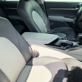 076 Toyota Camry V70 чорна 2022 на весілля - авто на весілля у Києві - портфоліо 4