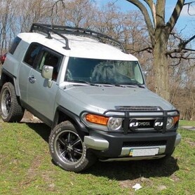 093 Позашляховик Toyota FJ Cruizer на весілля - авто на весілля у Києві - портфоліо 3