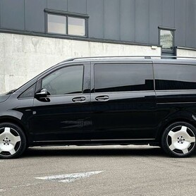 309 Мікроавтобус Mercedes V-class на весілля - авто на весілля у Києві - портфоліо 4