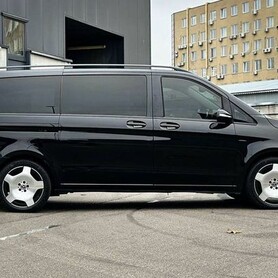 309 Мікроавтобус Mercedes V-class на весілля - авто на весілля у Києві - портфоліо 3