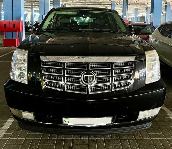 122 Позашляховик Cadillac Escalade замовити 