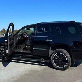 122 Позашляховик Cadillac Escalade замовити - авто на весілля у Києві - портфоліо 4