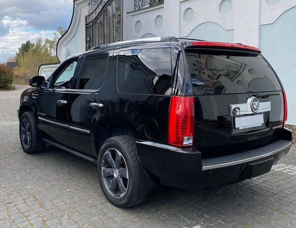 122 Позашляховик Cadillac Escalade замовити 