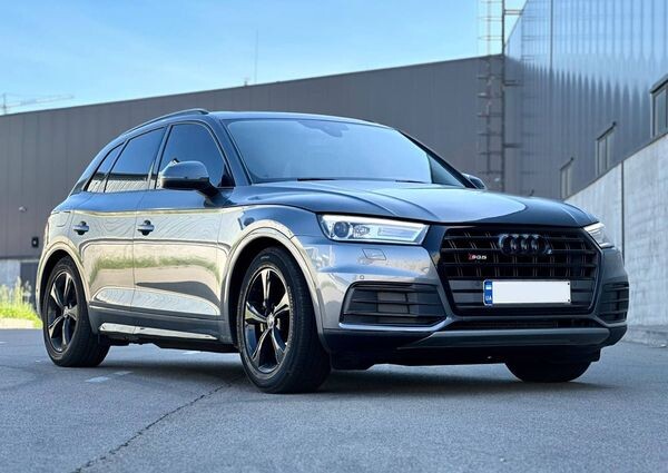 120 Позашляховик Audi Q5-Quattro сіро-блакитний 