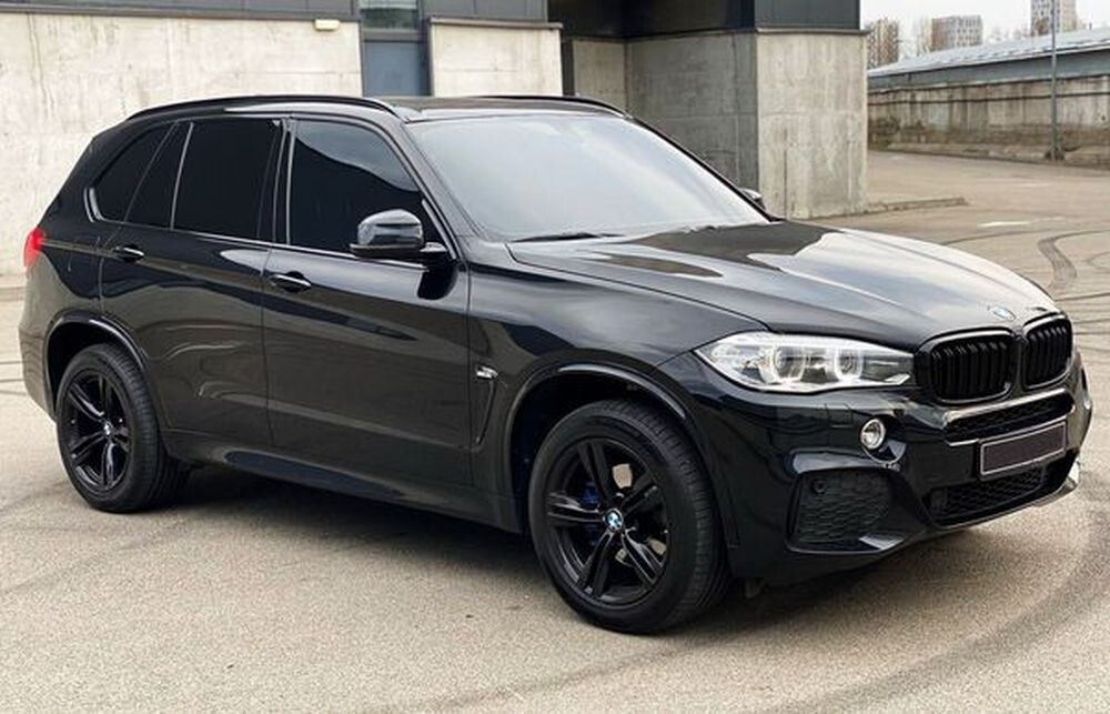 161 BMW X5 чорний джип 2014 оренда з водієм 
