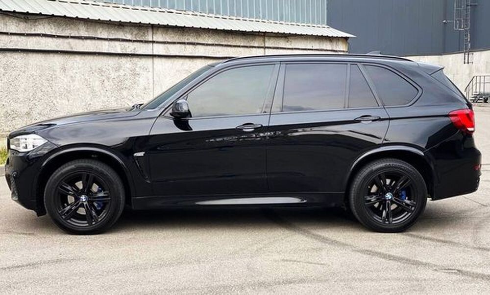 161 BMW X5 чорний джип 2014 оренда з водієм 