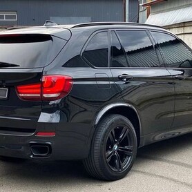 161 BMW X5 чорний джип 2014 оренда з водієм - авто на весілля у Києві - портфоліо 6