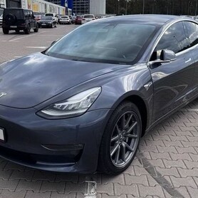 145 Электрокар Tesla Model 3 серая - авто на весілля у Києві - портфоліо 2