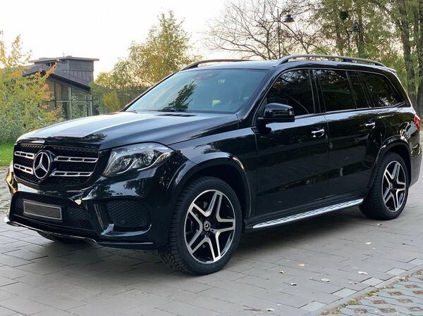 385 Позашляховик Mercedes-Benz GLS 350 оренда 