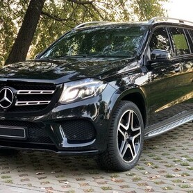 385 Позашляховик Mercedes-Benz GLS 350 оренда - авто на весілля у Києві - портфоліо 5