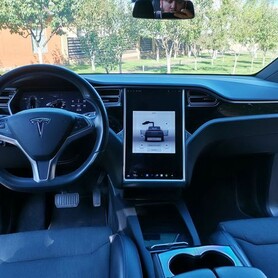 075 Tesla Model X сіра електричний позашляховик - авто на весілля у Києві - портфоліо 6