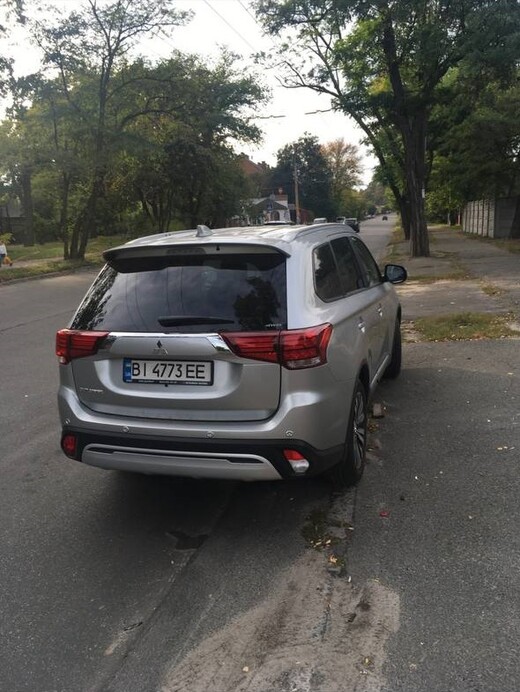 Mitsubishi Outlander 