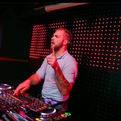 Віктор Гнатюк - музиканти, dj у Вінниці - фото 1