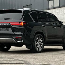 354 Прокат джип без водителя Lexus LX 500 - авто на весілля у Києві - портфоліо 2