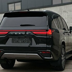 354 Прокат джип без водителя Lexus LX 500 - авто на весілля у Києві - портфоліо 3