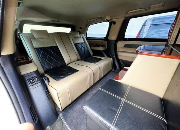 346 Броньований Toyota Sequoia біла оренда 