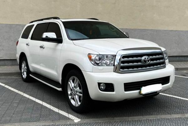 346 Броньований Toyota Sequoia біла оренда 