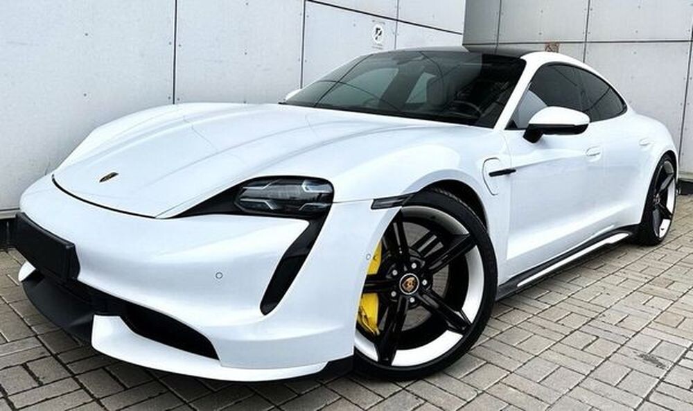 135 Прокат спорткара Porsche Taycan Turbo  