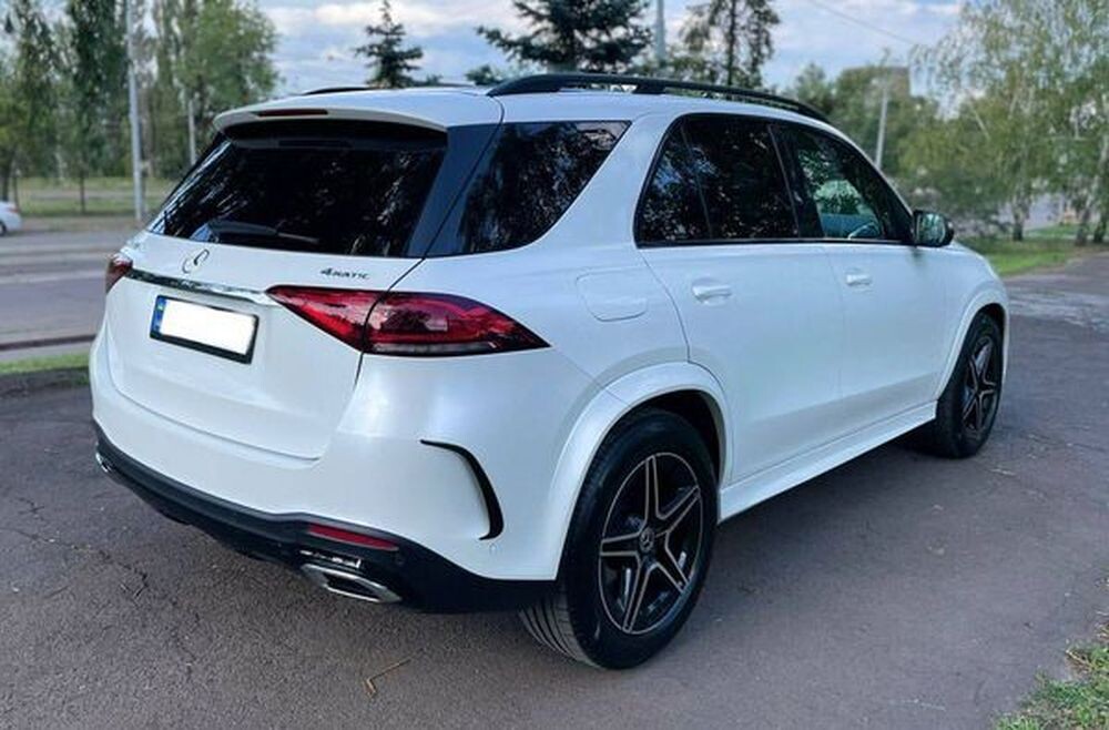 208 Позашляховик на весілля Mercedes GLE 450 