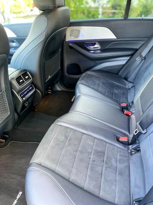 208 Позашляховик на весілля Mercedes GLE 450 