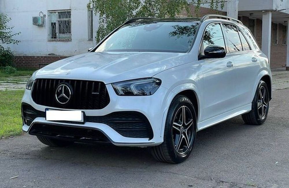 208 Позашляховик на весілля Mercedes GLE 450 