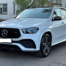 208 Позашляховик на весілля Mercedes GLE 450 - авто на весілля у Києві - портфоліо 1