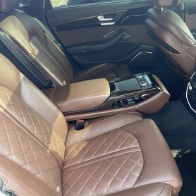 Audi A8 - авто на весілля у Рівному - портфоліо 1