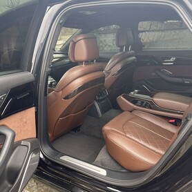 Audi A8 - авто на весілля у Рівному - портфоліо 2