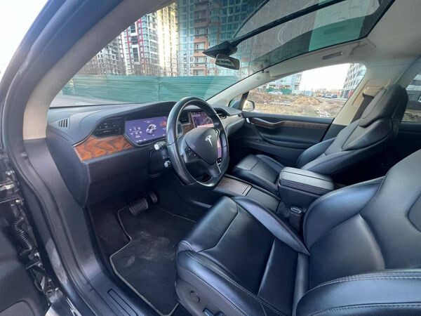 287 Прокат авто Tesla Model X серая  