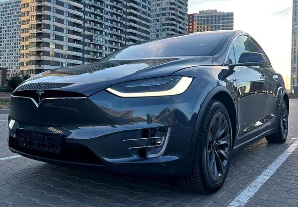 287 Прокат авто Tesla Model X серая  