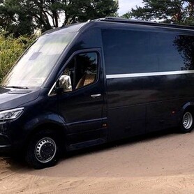 289 Аренда бус VIP-class Mercedes Sprinter - авто на весілля у Києві - портфоліо 1