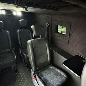 380 Прокат мікроавтобуса Volkswagen Multivan B6 - авто на весілля у Києві - портфоліо 4