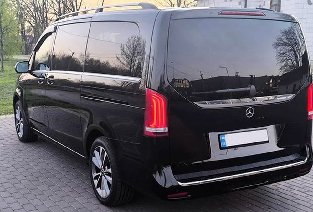397 Мікроавтобус Mercedes-Benz V-class 2022 рік  