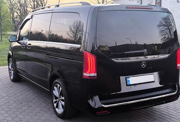 397 Мікроавтобус Mercedes-Benz V-class 2022 рік  