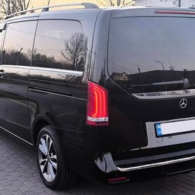 397 Мікроавтобус Mercedes-Benz V-class 2022 рік - авто на весілля у Києві - портфоліо 5