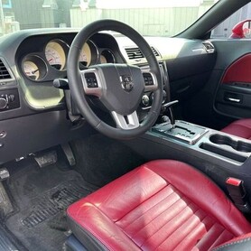399 Прокат спорткара Dodge Challenger 3.6 л - авто на весілля у Києві - портфоліо 4