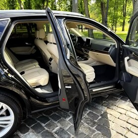404 Позашляховик на весілля Audi Q5 чорний - авто на весілля у Києві - портфоліо 2