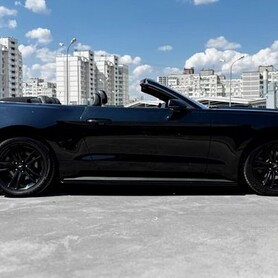 365 Кабріолет Ford Mustang GT чорний - авто на весілля у Києві - портфоліо 3