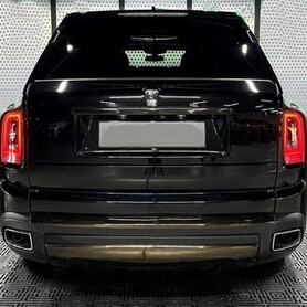 408 Прокат Rolls-Royce Cullinan на весілля - авто на весілля у Києві - портфоліо 4