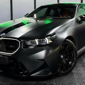 410 BMW M5 G90 напрокат без водія - авто на весілля у Києві - портфоліо 1