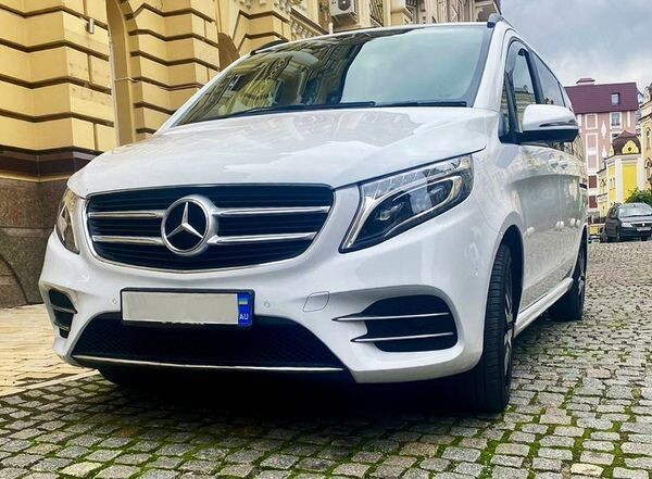 411 Мікроавтобус на весілля Mercedes-Benz V class  